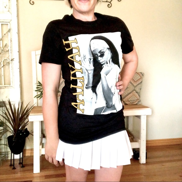 Tops - SALE! New! Aaliyah Graphic Band Tee Shirt